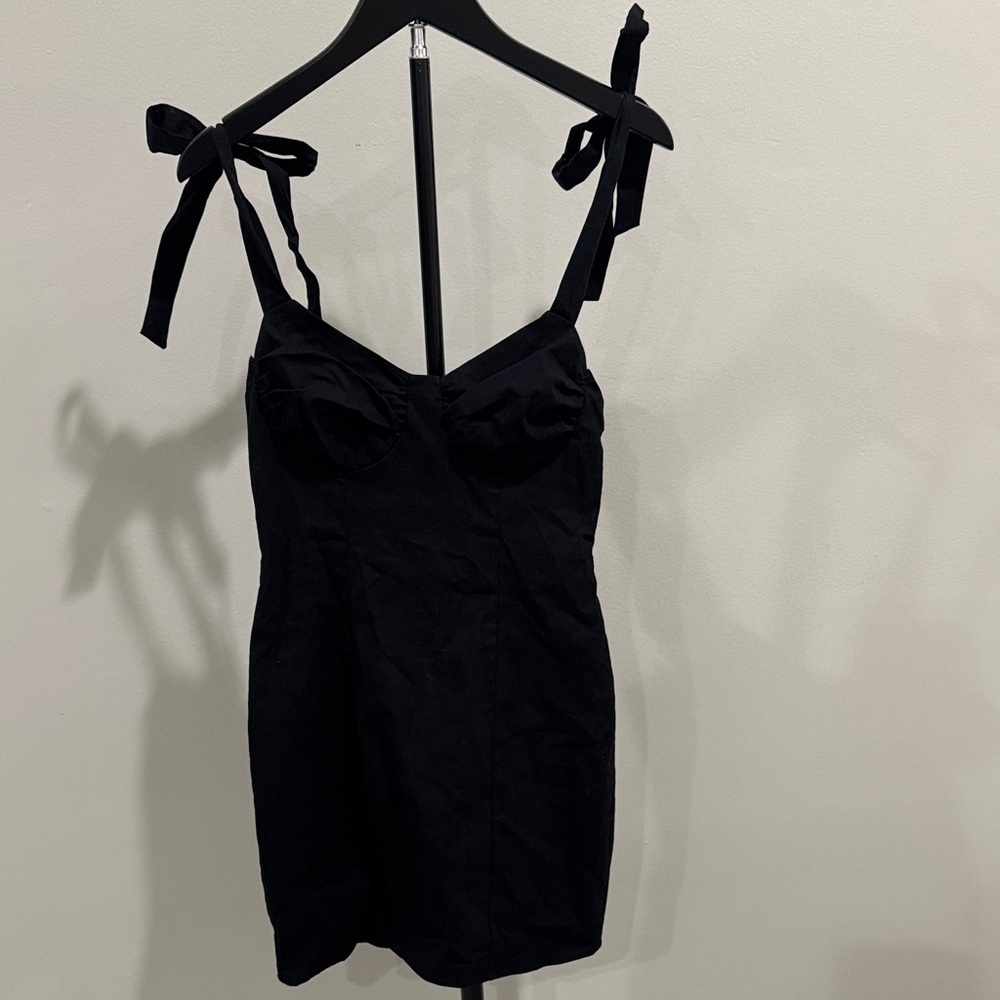 Chic Black Mini Dress with Bow Straps - Picture 1 of 4